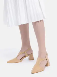 AXIUM Solid Block Pumps with Buckles