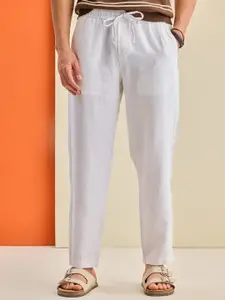 Snitch Men Mid-Rise Relaxed Fit Soft Functional Linen Regular Trouser