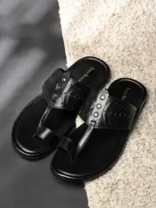 LOUIS STITCH Men Kolhapuri Style Lightweight Toe Ring Leather Sandals