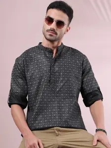 FILORI STUDIO Men Ethnic Motifs Printed Mandarin Collar Short Kurta