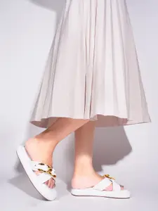 TRYME Women Embellished Platform Sandals