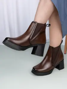 The Roadster Lifestyle Co Women Square Toe Block-Heeled Chelsea Boots