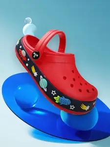 toothless Boys Clogs