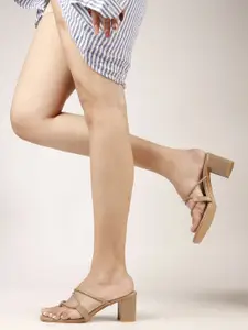 DressBerry Women Block Heeled sandal