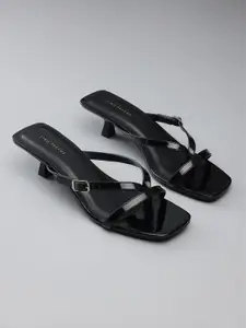 Lino Perros Women Kitten Sandals with Buckles