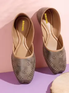 AROOM Women Slip-On Mojaris