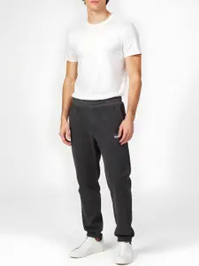 glitchez Men Relaxed Fit Track Pant