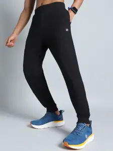 Cult Men Black Move Easy Joggers