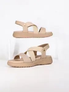 Monrow Women Regular Open Toe Flats