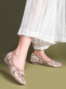JM Looks Women Embroidered Slip-On Ethnic Mojaris