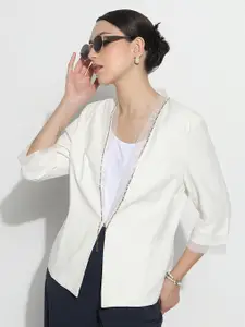 SHOWOFF Tailored-Fit Single Breasted Blazer With Shoulder Pads