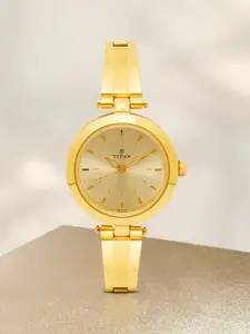 Titan Women Gold-Toned Analogue Watch 2574YM01
