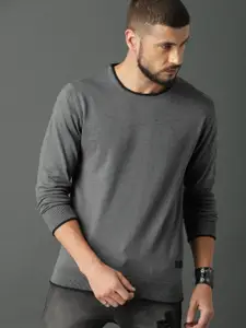 Roadster Men Charcoal Solid Pullover