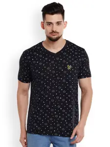 MACK JONNEY Men Black Printed V-Neck T-shirt