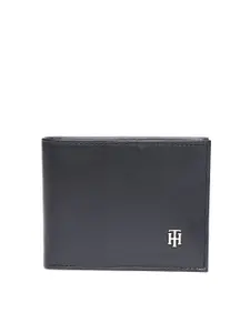 Tommy Hilfiger Men Black Leather Solid Two Fold Wallet