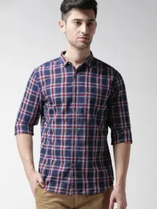 Levis Men Navy Blue & Red Slim Fit Checked Casual Shirt
