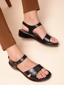 Senorita Women Black Solid Open Toe Flats