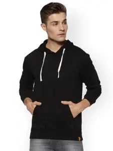 Campus Sutra Men Black Solid Hooded Sweatshirt