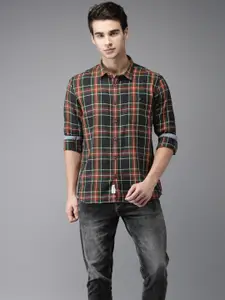 Flying Machine Men Green & Red Regular Fit Checked Casual Shirt
