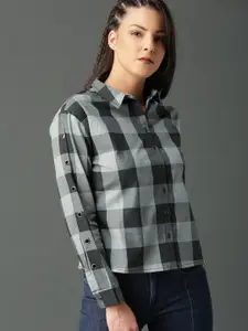 Roadster Women Black & Grey Regular Fit Checked Casual Shirt