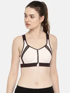 Enamor Cream-Coloured Solid Non-Wired Lightly Padded Sports Bra