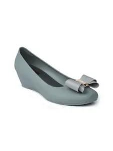 VALIOSAA Women Grey Solid Heels