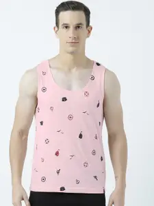 Huetrap Men Pink Printed Scoop Neck T-shirt