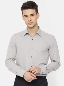 Park Avenue Men Grey Slim Fit Checked Formal Shirt