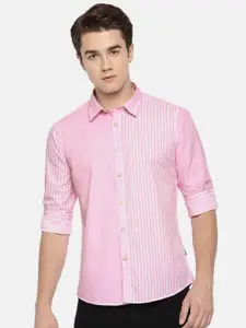 Pepe Jeans Men Pink & White Regular Fit Striped Casual Shirt