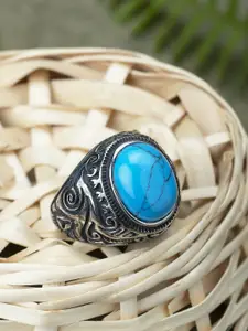 Peora Men Silver-Toned & Blue Stone-Studded Ring