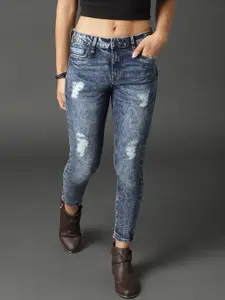 The Roadster Lifestyle Co Women Blue Skinny Fit Mid-Rise Mildly Distressed Stretchable Acid Wash Crop Jeans
