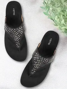 Metro Women Black Solid Sandals