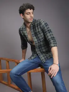 The Indian Garage Co Men Olive Green & Navy Blue Regular Fit Checked Casual Shirt