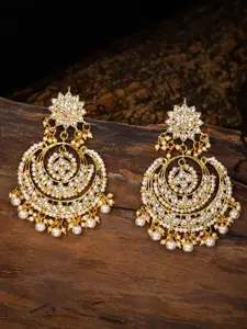 Zaveri Pearls Gold-Toned Pearl & Kundan Studded Crescent Shaped Chandbalis