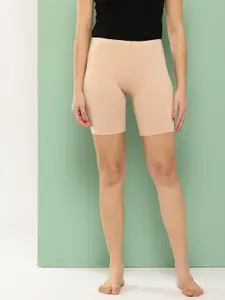 Leading Lady Women Cream-Coloured Solid Lounge Shorts c-short