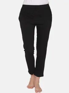 Clovia Women Black Solid Lounge Pants LB0173P13XL