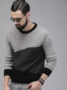 The Roadster Lifestyle Co Men Grey & Black Colourblocked Pullover Sweater