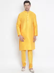 VASTRAMAY Men Yellow Solid Kurta with Pyjamas