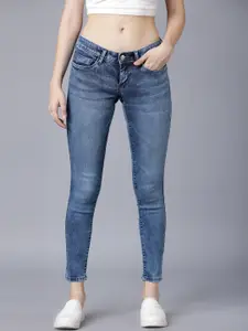 Tokyo Talkies Women Blue Super Skinny Fit Mid-Rise Clean Look Stretchable Cropped Jeans