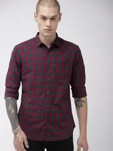 Levis Men Red & Black Slim Fit Checked Casual Shirt