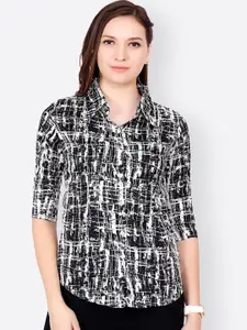 SCORPIUS Women Black & White Regular Fit Printed Casual Shirt