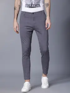 HIGHLANDER Men Grey Slim Fit Checked Trousers