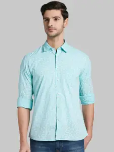 Parx Men Turquoise Blue & White Slim Fit Printed Casual Shirt