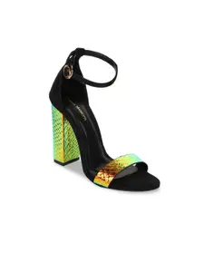 Bruno Manetti Women Gold-Toned & Green Textured Sandals