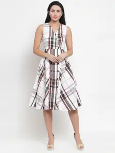 Purple State Women White & Grey Checked Fit and Flare Dress