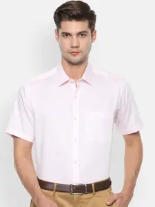 Van Heusen Men Pink Regular Fit Solid Formal Shirt