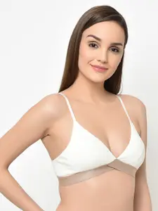 Da Intimo White Solid Lightly Padded Non-Wired Styled Back Bralette Bra DI-1248