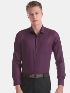 Excalibur Men Purple Skinny Fit Solid Formal Shirt