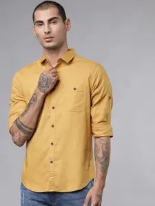 LOCOMOTIVE Men Mustard Yellow Slim Fit Solid Casual Shirt