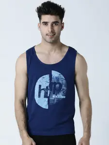 Huetrap Men Blue Printed Scoop Neck T-shirt